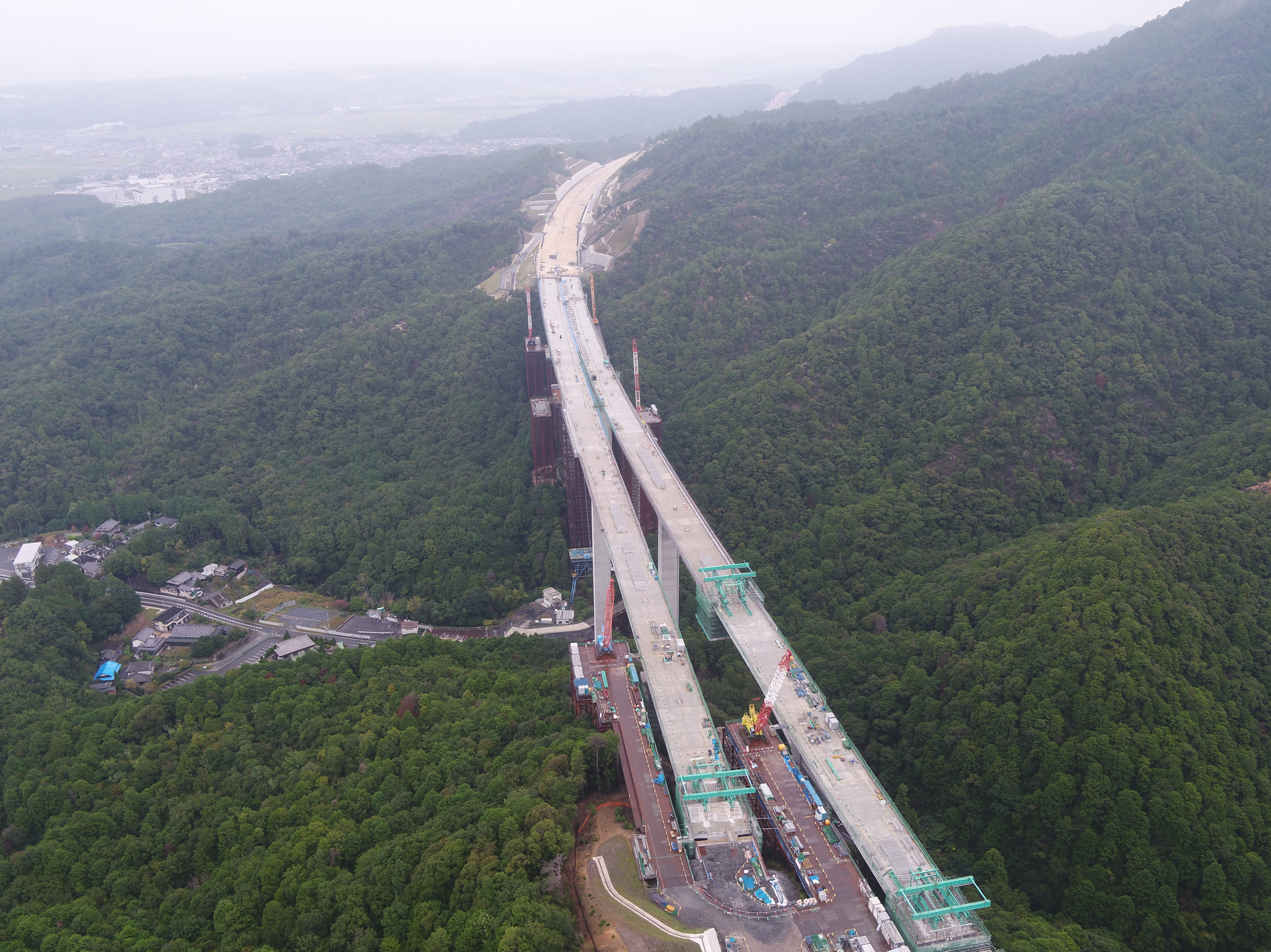 新名神高速道路大石龍門工事